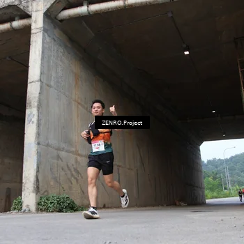 Runner Photo 8910709