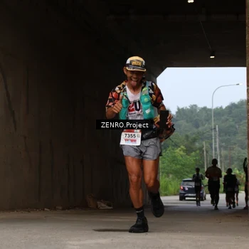 Runner Photo 8910749
