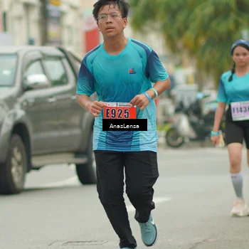 Runner Photo 8910762