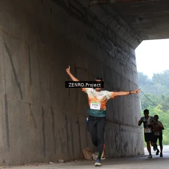 Runner Photo 8910766