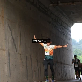 Runner Photo 8910768