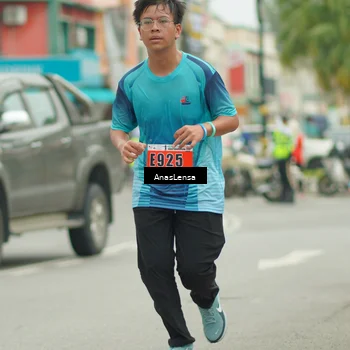 Runner Photo 8910794