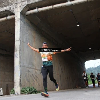 Runner Photo 8910797