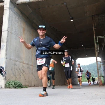 Runner Photo 8910802