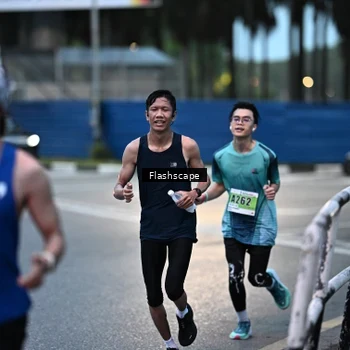 Runner Photo 8910807