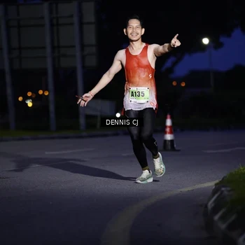 Runner Photo 8910813