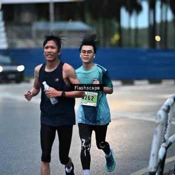 Runner Photo 8910829