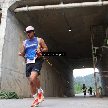 Runner Photo 8910845