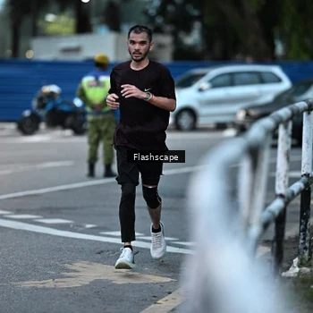 Runner Photo 8910859
