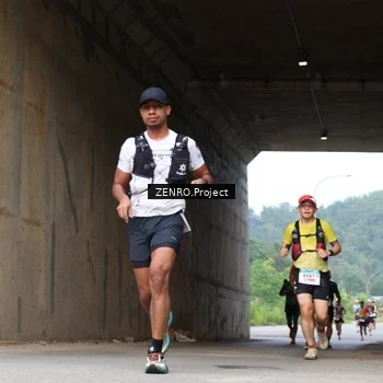 Runner Photo 8910876