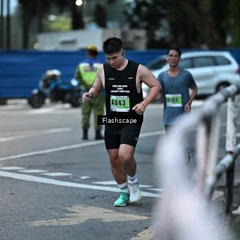 Runner Photo 8910882