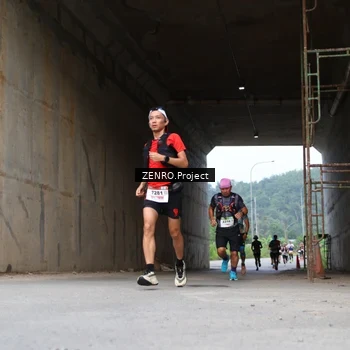 Runner Photo 8910892