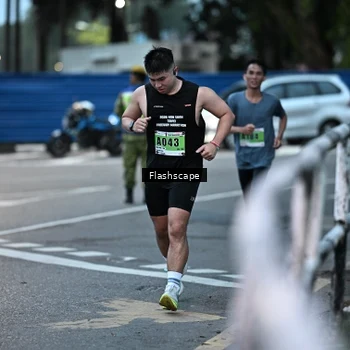 Runner Photo 8910914