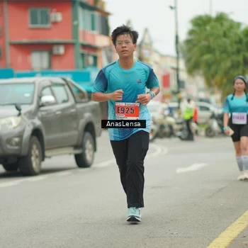 Runner Photo 8910924