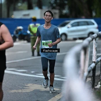 Runner Photo 8910930