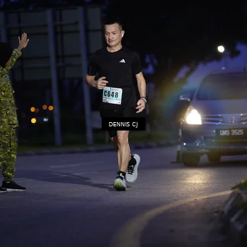 Runner Photo 8910962
