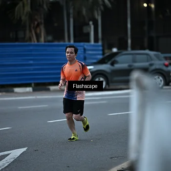 Runner Photo 8911005