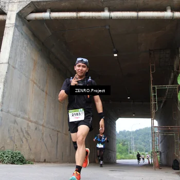 Runner Photo 8911013