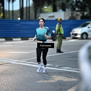 Runner Photo 8911032
