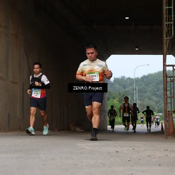 Runner Photo 8911056