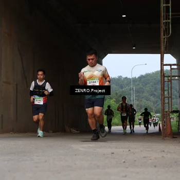 Runner Photo 8911057