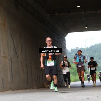 Runner Photo 8911091