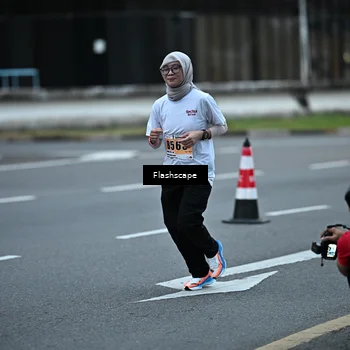 Runner Photo 8911113
