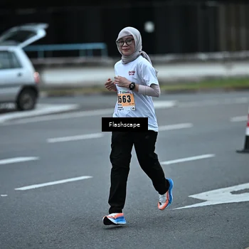 Runner Photo 8911117