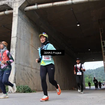 Runner Photo 8911143