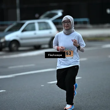 Runner Photo 8911158