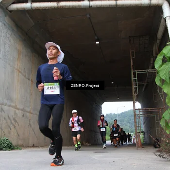 Runner Photo 8911199