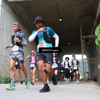 Runner Photo 8911235