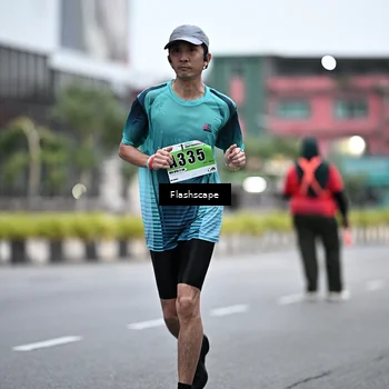 Runner Photo 8911256