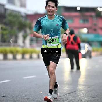 Runner Photo 8911279