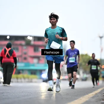 Runner Photo 8911305