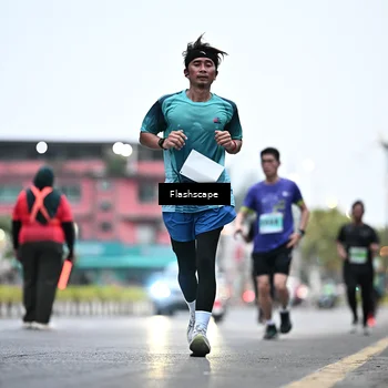 Runner Photo 8911318