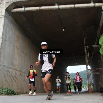 Runner Photo 8911339