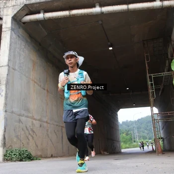 Runner Photo 8911378