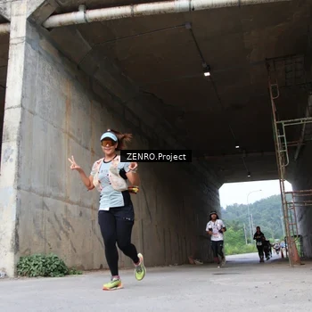 Runner Photo 8911406