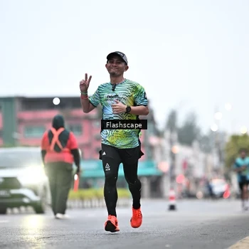 Runner Photo 8911408