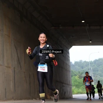 Runner Photo 8911421