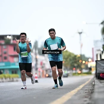 Runner Photo 8911489