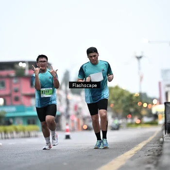 Runner Photo 8911521