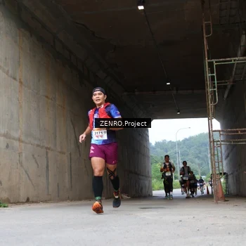 Runner Photo 8911536