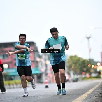 Runner Photo 8911545