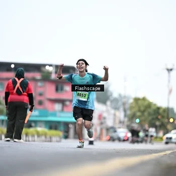 Runner Photo 8911559