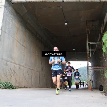 Runner Photo 8911570