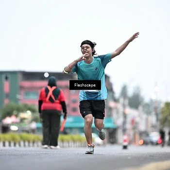Runner Photo 8911571