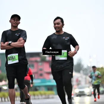 Runner Photo 8911573