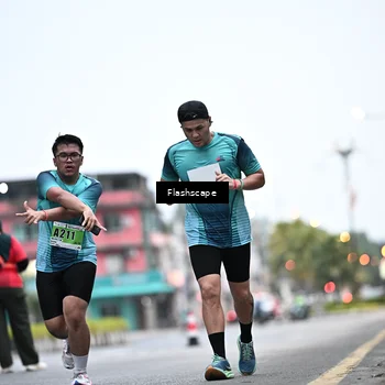 Runner Photo 8911575
